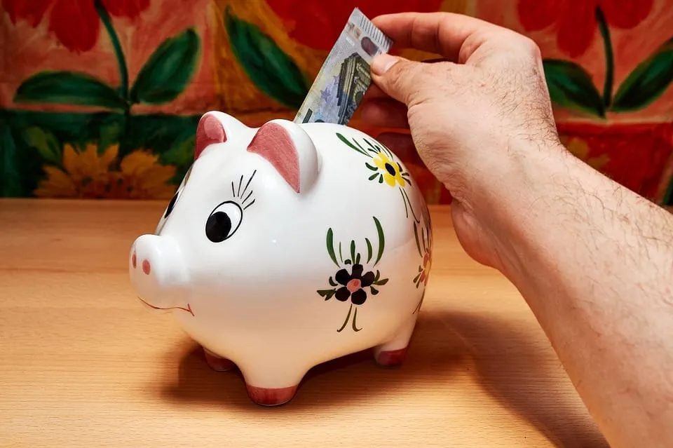 Sachez combien de réserve de trésorerie vous devriez garder dans votre portefeuille d'investissement, surtout dans ce monde où le taux d'intérêt est si bas.